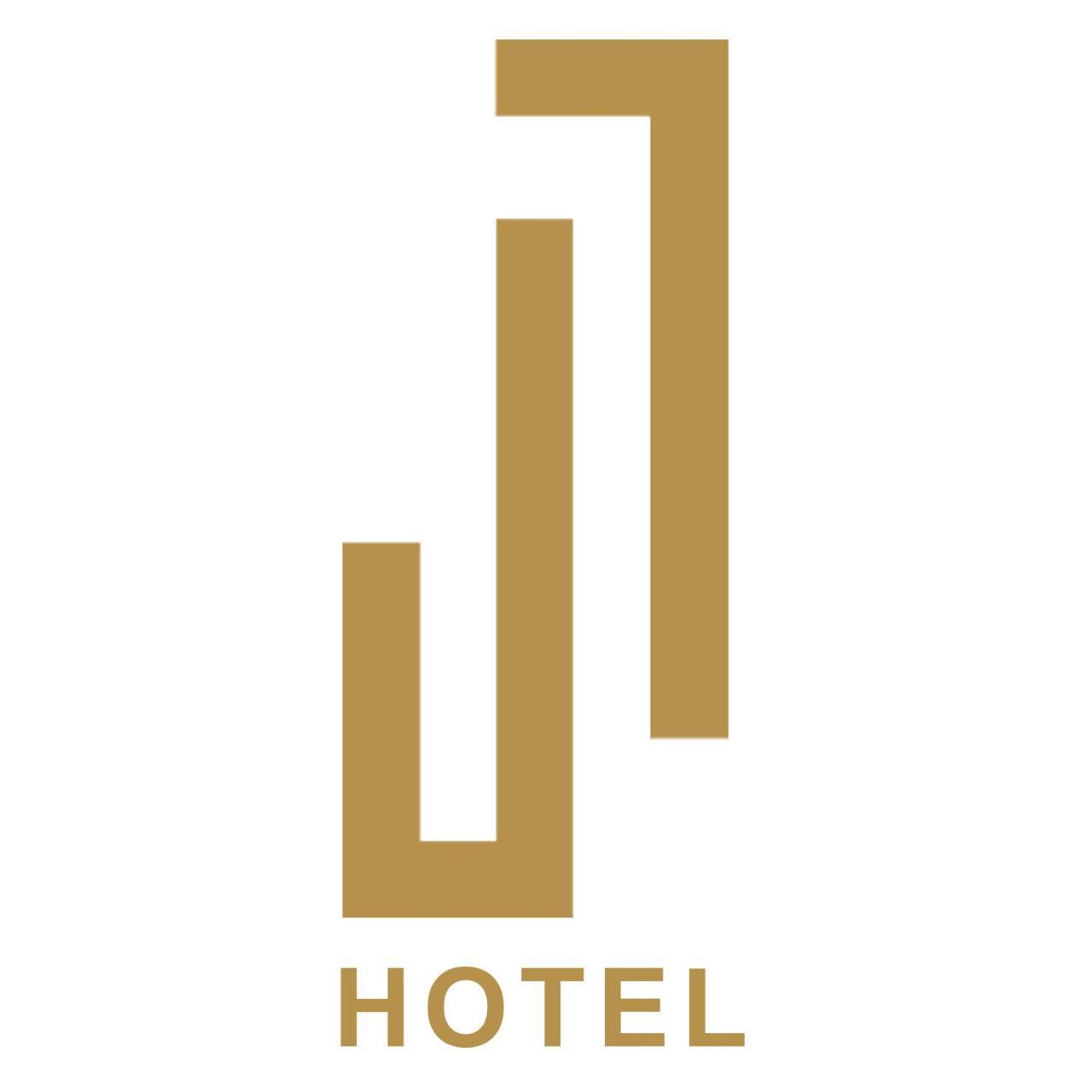 J7 Hotel 伊洛伊洛 外观 照片